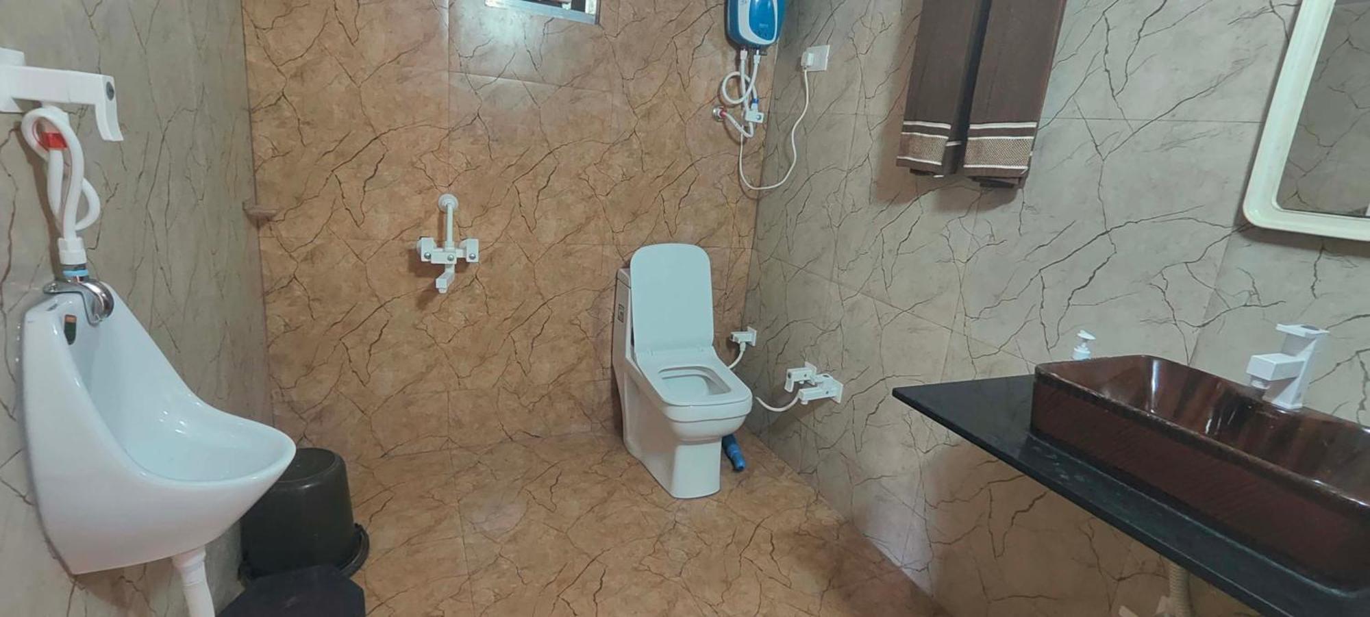 Krishna Farm & Forest Villa Bhuj Phòng bức ảnh
